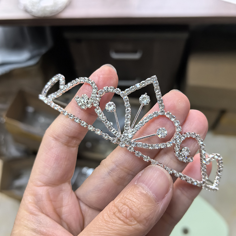 Mahkota Pengantin Berlian Imit - Event Suppliers ulasan dan harga